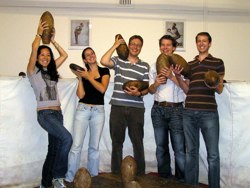 AlpInvest_Team_Building.JPG - MINOLTA DIGITAL CAMERA